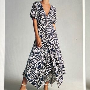 NWT - Anthropologie Short Sleeve Flowing V-Neck Button-Front Midi Dress Size 12
